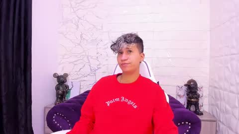 im_milan_rs online show from February 19, 12:25 am