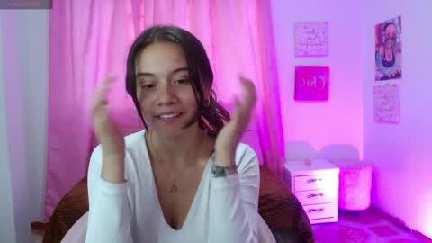 im_tulipan online show from April 8, 10:24 pm