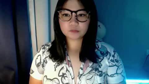 cherryl online show from November 10, 8:00 pm