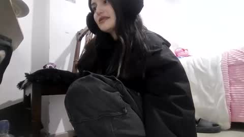 ana online show from November 29, 5:04 am