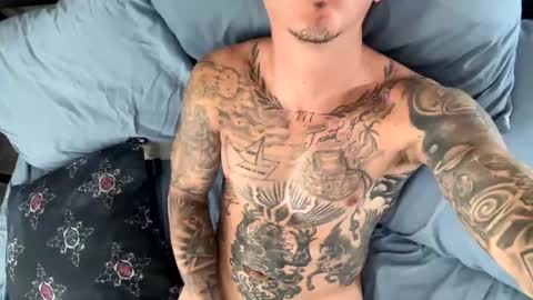 imallyours232323 online show from April 12, 2:21 pm