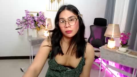 Ashley online show from December 24, 1:59 am