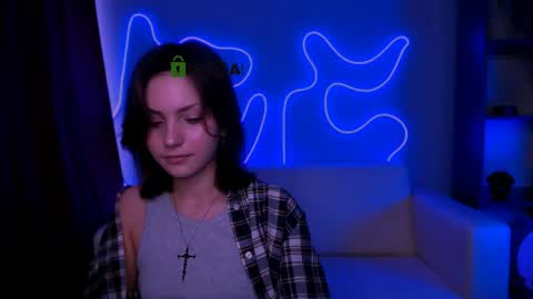 imhaileyy online show from May 17, 12:25 pm