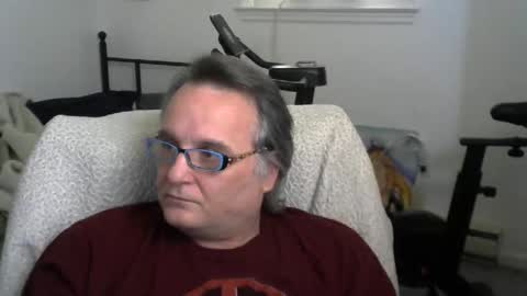 Kel online show from May 15, 6:37 pm