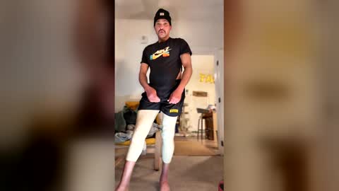 imlightskn online show from January 16, 1:25 am