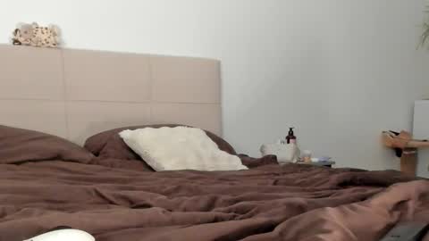 my name Imo  Fansly  online show from November 7, 12:14 am