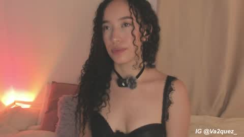 Sara online show from May 5, 2:51 am
