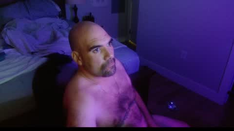 I use to be imeverythingandnothing online show from December 27, 9:06 am