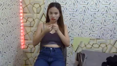 Im sad because im lonely wish help me here online show from April 7, 5:04 pm