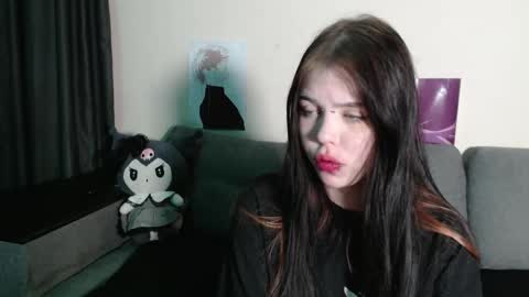 Alice online show from June 4, 9:32 pm