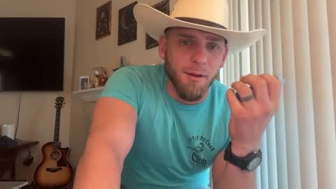 Inmate1993 online show from April 3, 6:15 pm