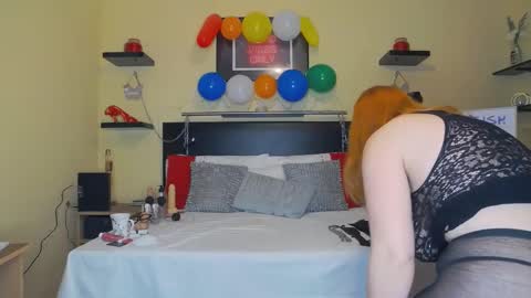 inannalove online show from February 28, 8:18 pm