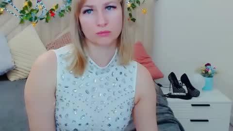 incredible_ariela online show from March 6, 1:32 pm