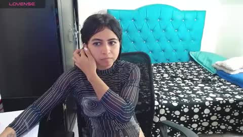 incubus_couple1 online show from February 9, 8:34 pm