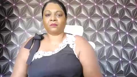 indiandelia online show from November 4, 8:59 am