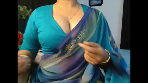 tina online show from April 4, 7:21 pm