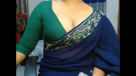 Snapshot of indiantina chatting on October 18, 6:56 pm tina online show from October 18, 6:56 pm