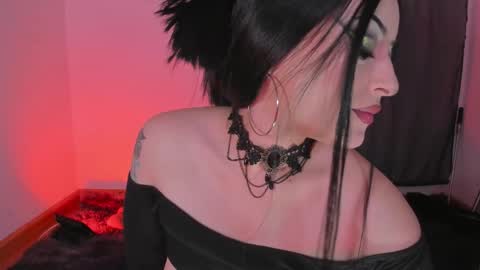 Hey  Im Indie follow me on my instagram  online show from February 18, 4:40 pm