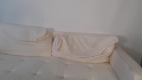 Indigo Elle online show from September 19, 8:12 pm