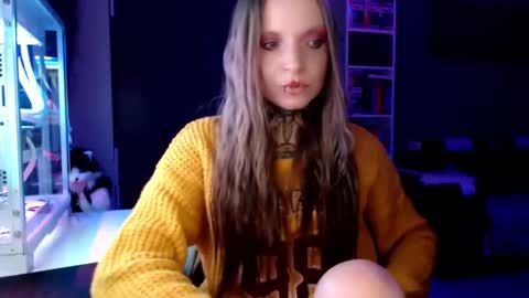 Snapshot of inesdesire chatting on February 25, 7:49 pm InesDesire online show from February 25, 7:49 pm