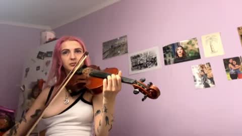 ingridmayer online show from June 17, 8:36 pm