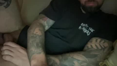 inktyler online show from December 16, 4:02 am