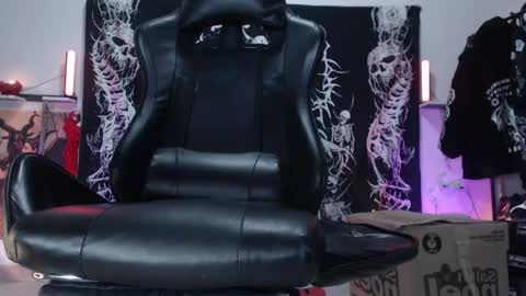 inmortal lamb online show from November 4, 3:30 am