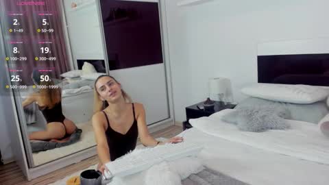 InnesTaylor online show from December 17, 7:37 am