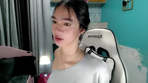 Reign online show from March 25, 12:17 am