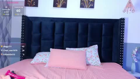 innocenthazel online show from February 25, 2:48 am