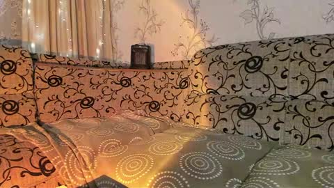 insanelysweet online show from March 10, 6:34 pm