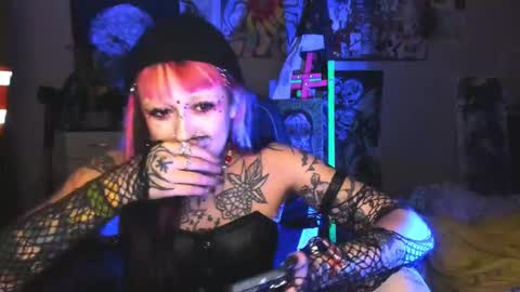 Insunnity666 online show from March 6, 9:47 pm