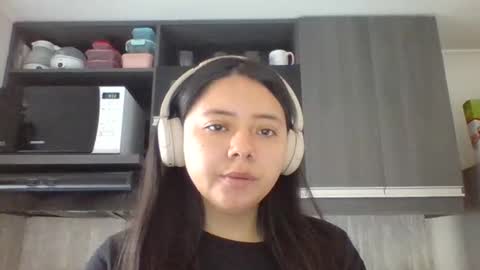 Iris 3 online show from November 4, 1:34 pm