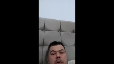 ionutionut333333 online show from March 17, 7:08 pm