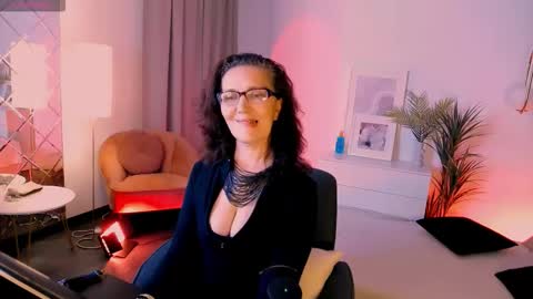 Irene online show from September 22, 2:43 pm