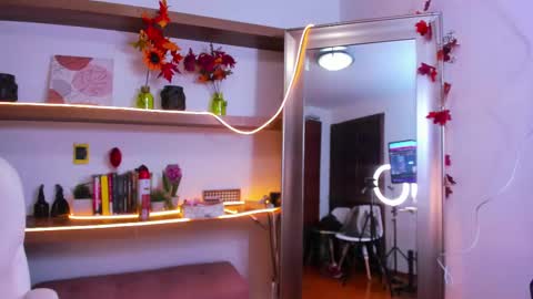    online show from March 1, 9:26 pm