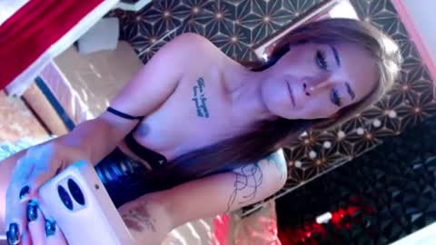 iris_lubiskaya online show from June 6, 10:15 pm