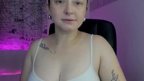 natalia online show from December 3, 2:07 pm