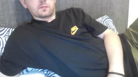 irishhighness95 online show from July 18, 12:12 am