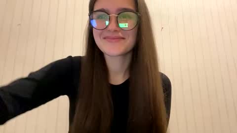 irisss31 online show from January 3, 5:20 pm