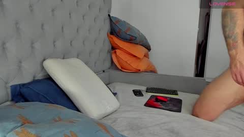 Snapshot of ironhulk22 chatting on January 22, 9:02 am ironhulk22 online show from January 22, 9:02 am