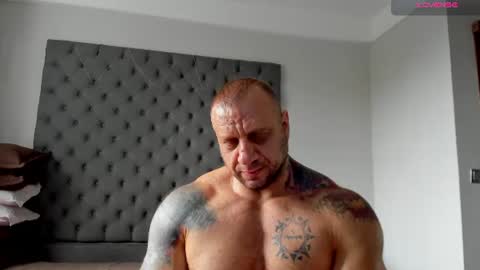 ironhulk22 online show from July 26, 11:08 am