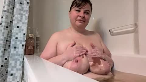 irresistibleanna online show from February 23, 4:03 am