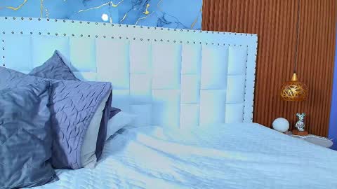 Snapshot of irresistiblemilf chatting on February 19, 3:16 pm Sandy  online show from February 19, 3:16 pm