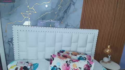Snapshot of irresistiblemilf chatting on February 26, 12:27 pm Sandy  online show from February 26, 12:27 pm