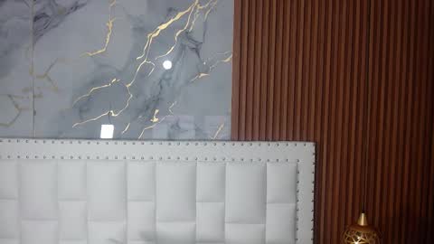 Snapshot of irresistiblemilf chatting on March 4, 12:01 pm Sandy  online show from March 4, 12:01 pm