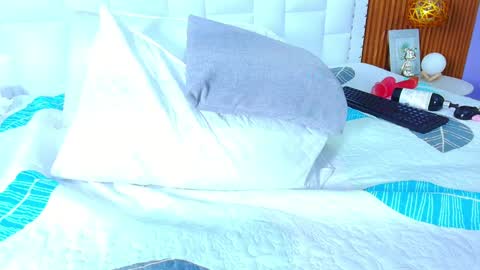 Snapshot of irresistiblemilf chatting on January 30, 3:19 pm Sandy  online show from January 30, 3:19 pm