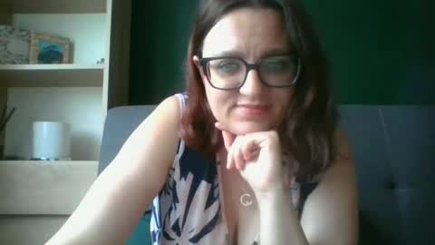 Paris online show from June 10, 5:50 am