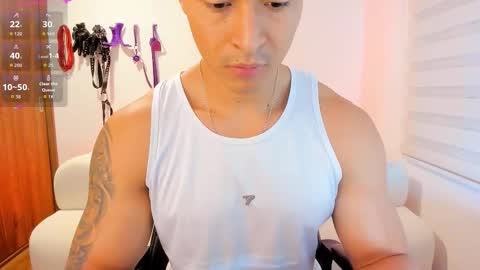 WILL ANDREW online show from March 4, 9:50 am