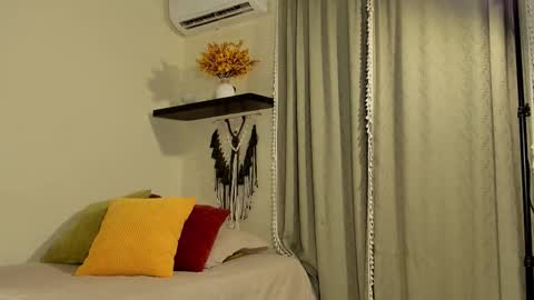 isa_____ online show from October 12, 2:48 am